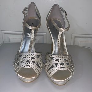 Unforgettable Moments Woman’s Shoes New